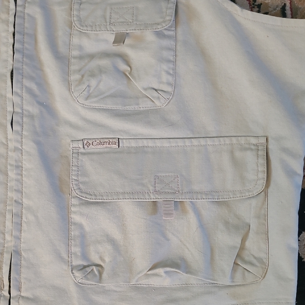 Columbia Khaki Outdoor Vest - Picture 3 of 6
